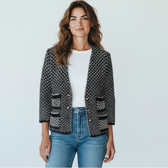 White House Black Market Jackets & Blazers - White House‎ Black Market Women's M Fitted 3 Button Knit Blazer Black & White